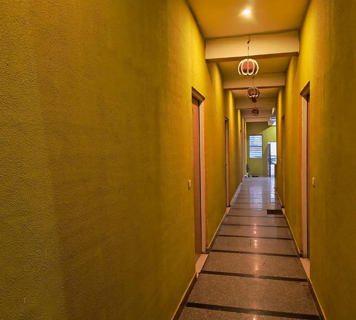 Indiana Family Homestay Nearby Tajmahal Tājganj