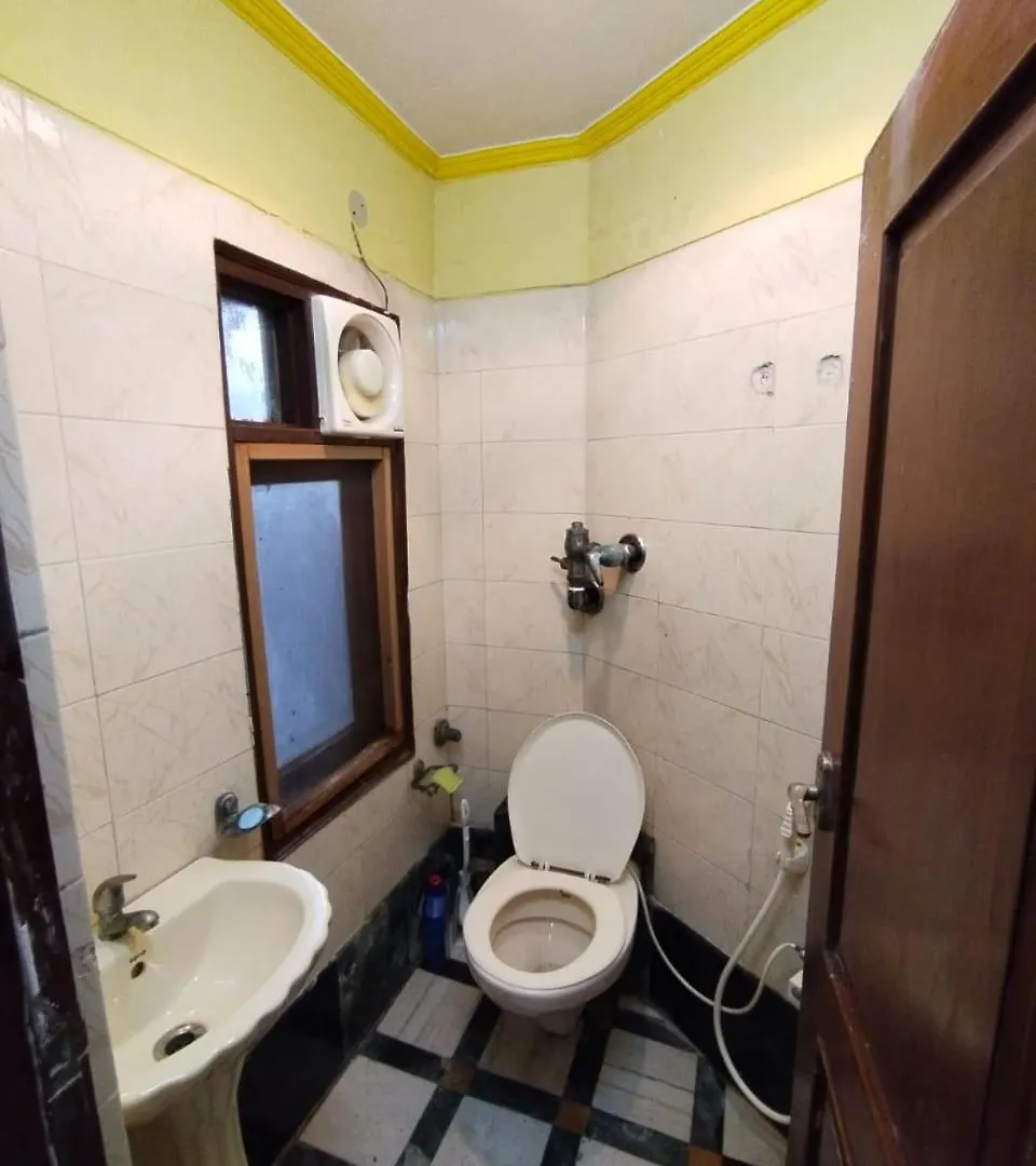 Indiana Family Homestay Nearby Tajmahal Tajganj