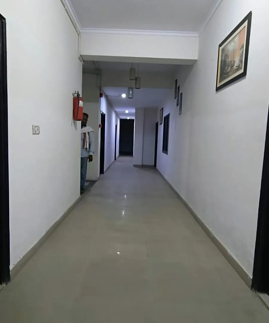 Indiana Family Homestay Nearby Tajmahal Tajganj