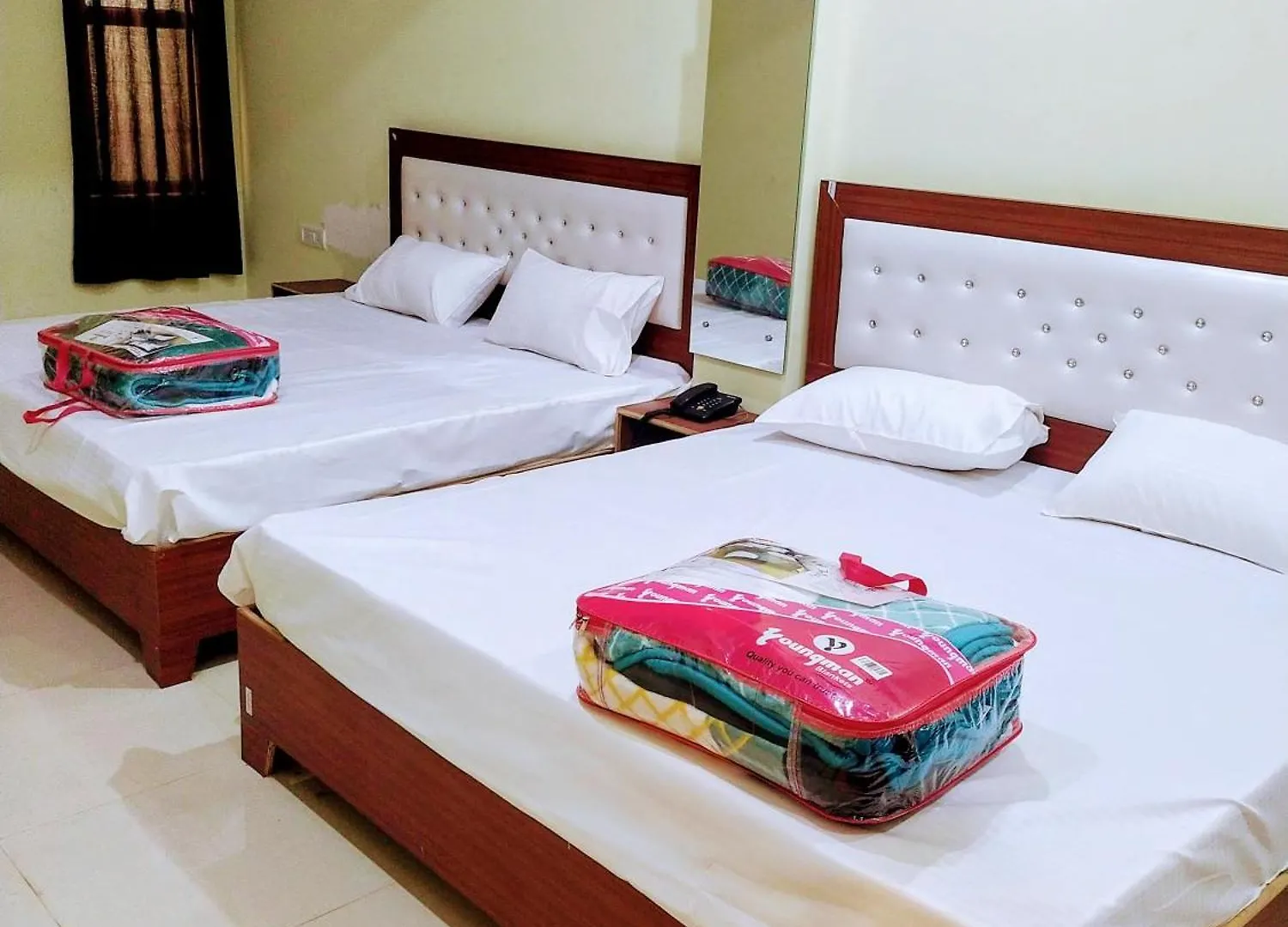 Indiana Family Homestay Nearby Tajmahal Tajganj India